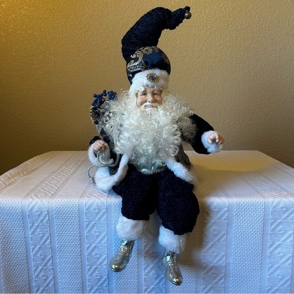Santa Claus all Dressed in‎ Blue Christmas Figure Decoration - Picture 1 of 8